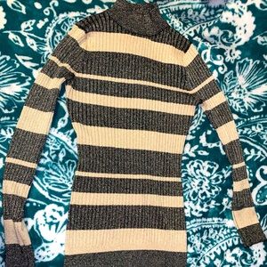 Turtle Neck Long Sleeve Blouse (S)